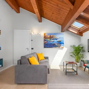 Apartment Casa Gialla 7a, New Milano&como, Bregnano